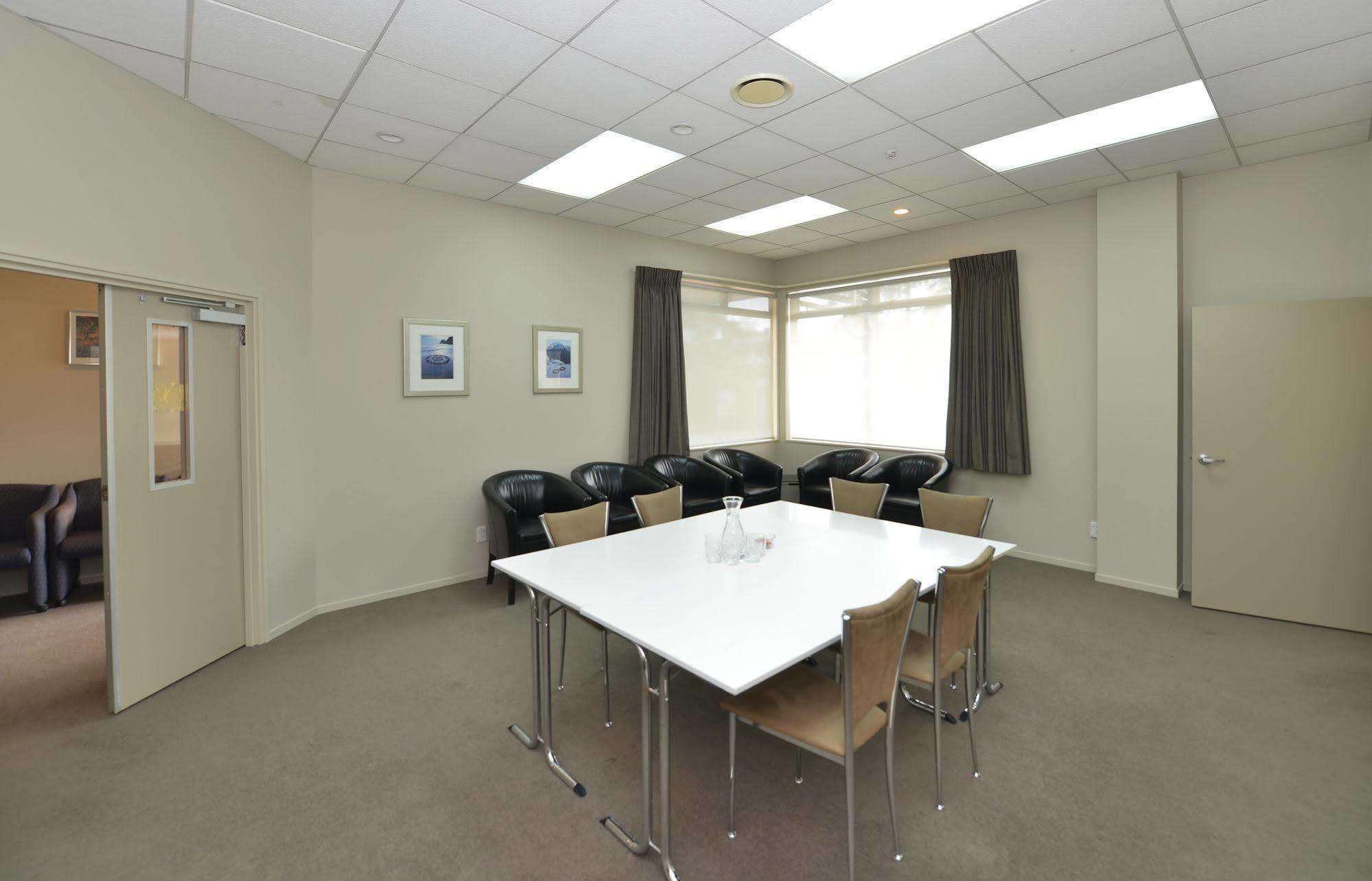 Brougham Heights Motel New Plymouth Extérieur photo